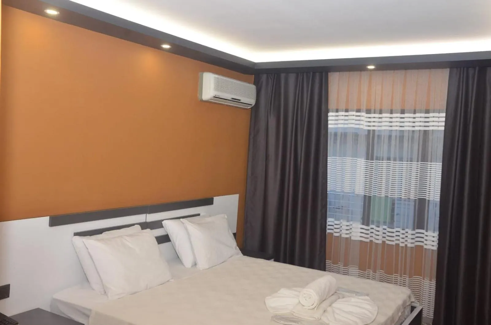 Grand Ayhan Hotel كوشاداسيه